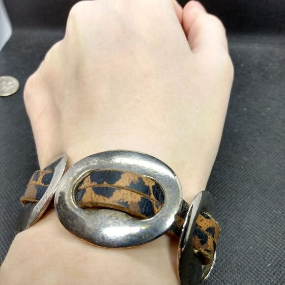 Belt buckle western leather bracelet - Picture 1 of 4